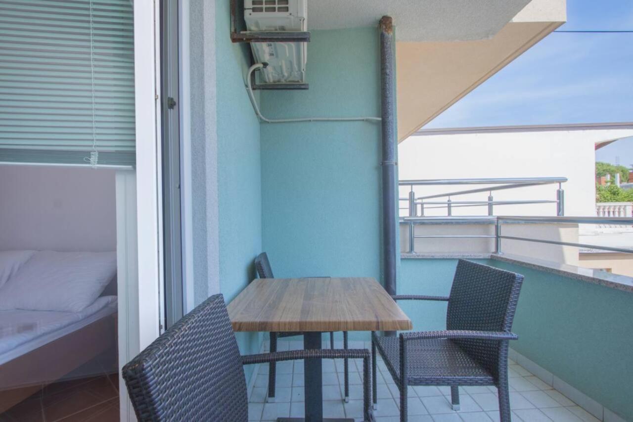 Riva Apartment *