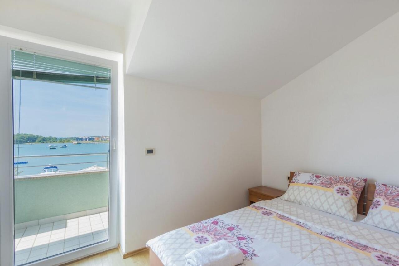 Riva Apartment *
